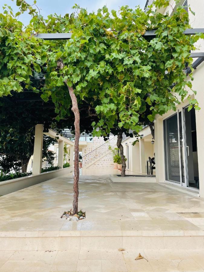Villa Portico *